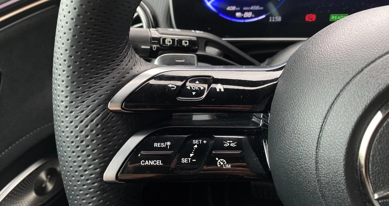 Mercedes-Benz EQE cena 578499 przebieg: 10000, rok produkcji 2023 z Wisła małe 211